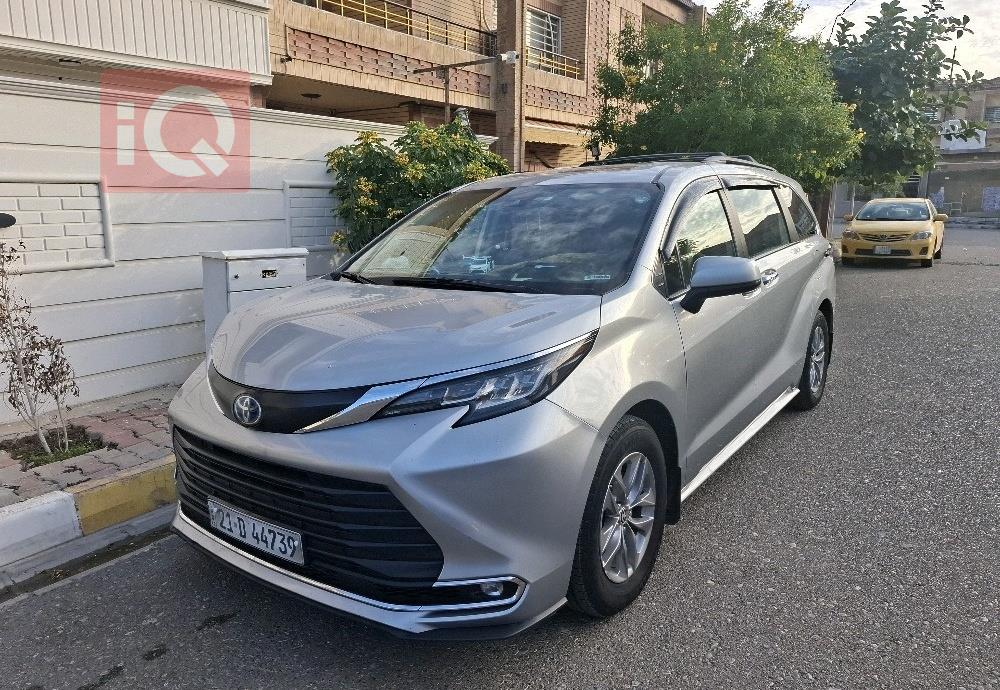 تويوتا سيينا